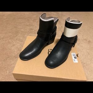Ugg Elysian Boot